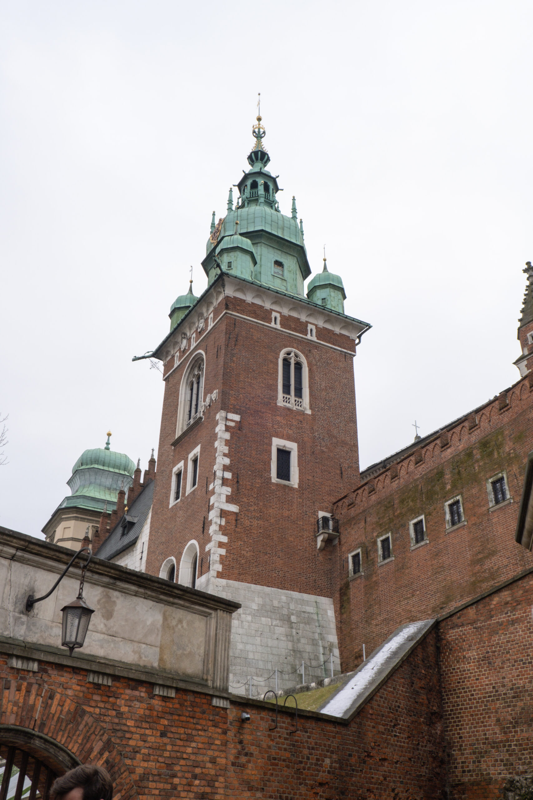 Widok na część Katedry Wawelskiej związaną z Dzwonem Zygmunta